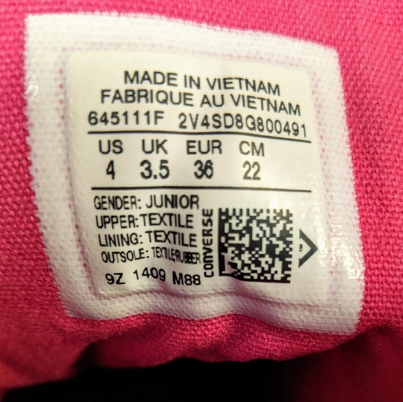 Converse Chuck Taylor Hi Tops size 4 Junior - Picture 6 of 7